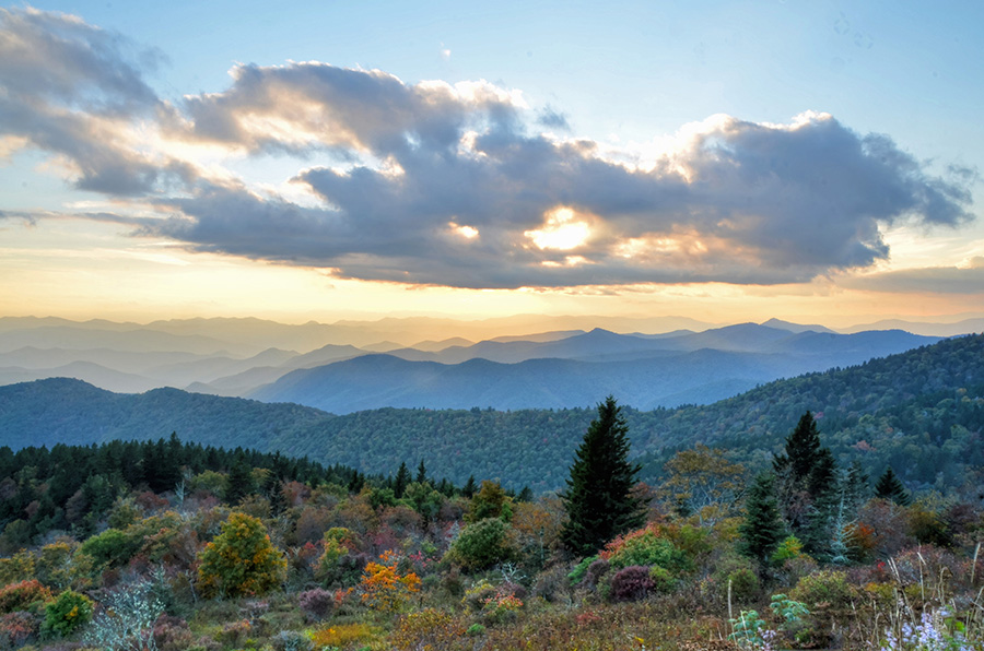 A Day Trip Along the Blue Ridge Parkway near Bryson City