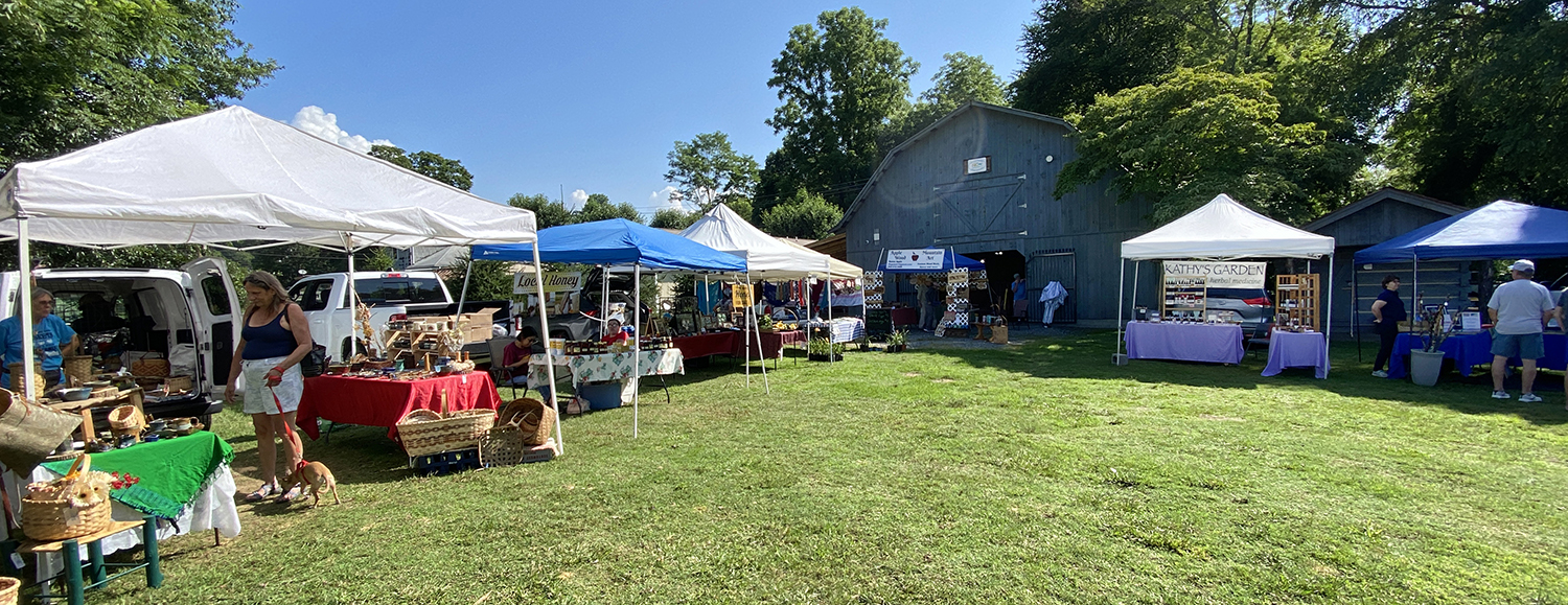 FarMkt-wide+barn